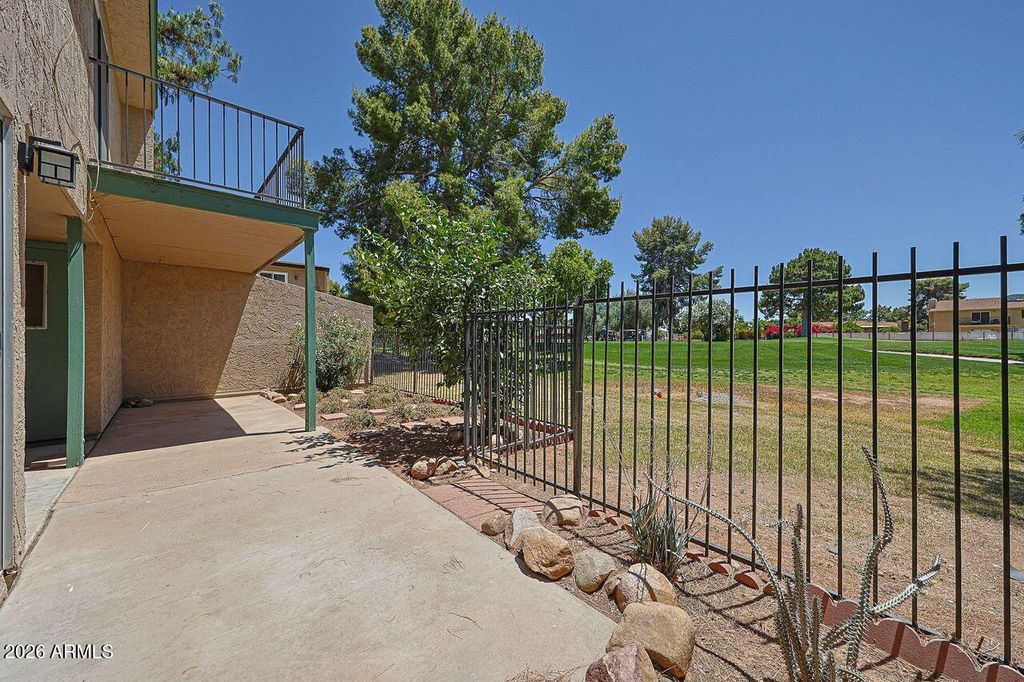 Image 1 of property listing at 4607 W CONTINENTAL Drive, Glendale, AZ 85308