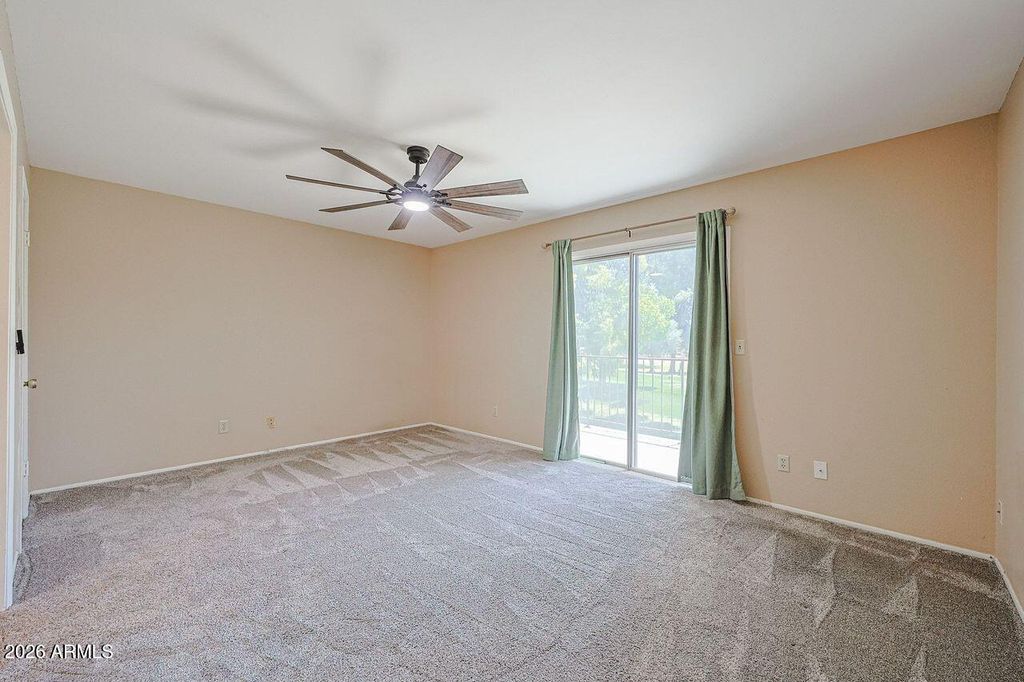 Image 16 of property listing at 4607 W CONTINENTAL Drive, Glendale, AZ 85308