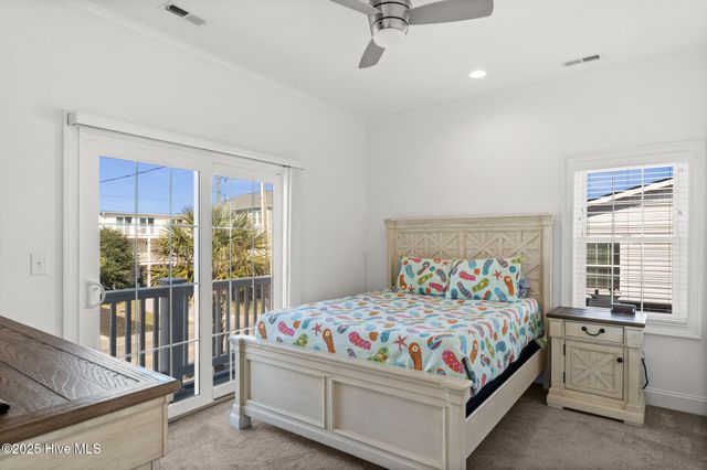 1318 N New River Drive, Surf City, NC 28445