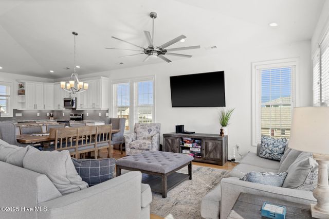 1318 N New River Drive, Surf City, NC 28445