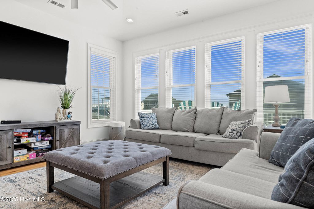 Image 4 of property listing at 1318 N New River Drive, Surf City, NC 28445