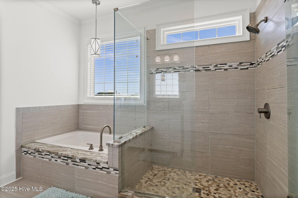 Image 8 of property listing at 1318 N New River Drive, Surf City, NC 28445