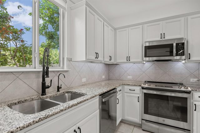2601 Chandler Creek BLVD 11, Round Rock, TX 78665