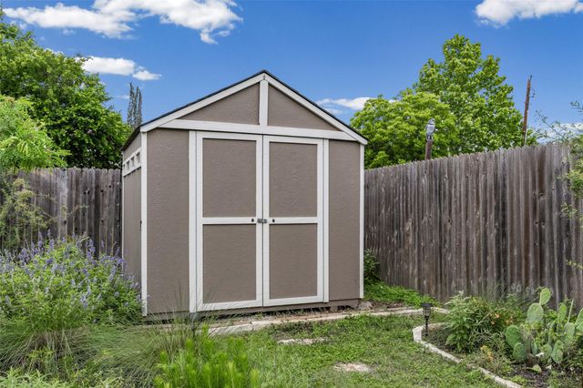 2601 Chandler Creek BLVD 11, Round Rock, TX 78665