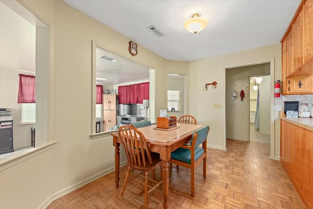 103 Dover Ct, Dothan, AL 36305