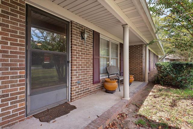 103 Dover Ct, Dothan, AL 36305