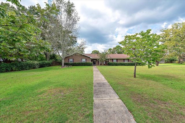 103 Dover Ct, Dothan, AL 36305