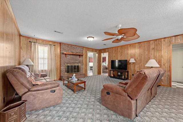 103 Dover Ct, Dothan, AL 36305