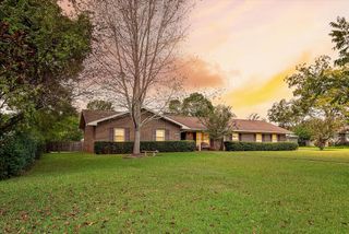 103 Dover Ct, Dothan, AL 36305