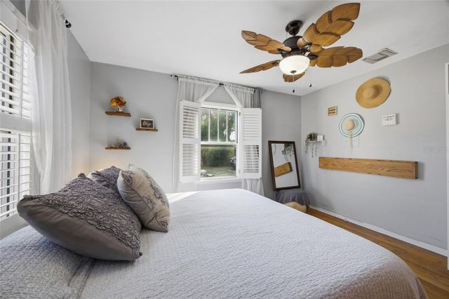 5824 GULFPORT BLVD S, Gulfport, FL 33707