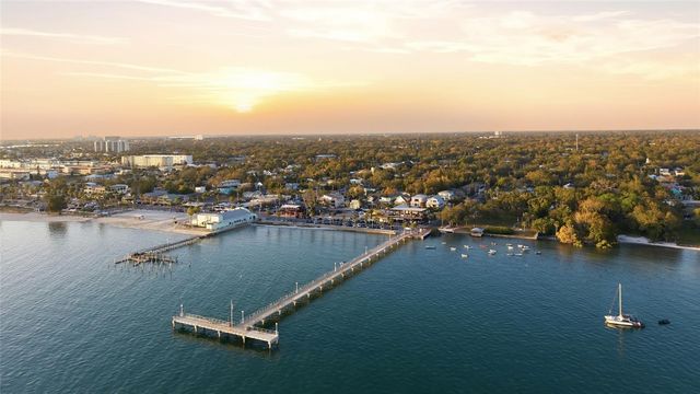 5824 GULFPORT BLVD S, Gulfport, FL 33707