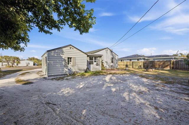 5824 GULFPORT BLVD S, Gulfport, FL 33707