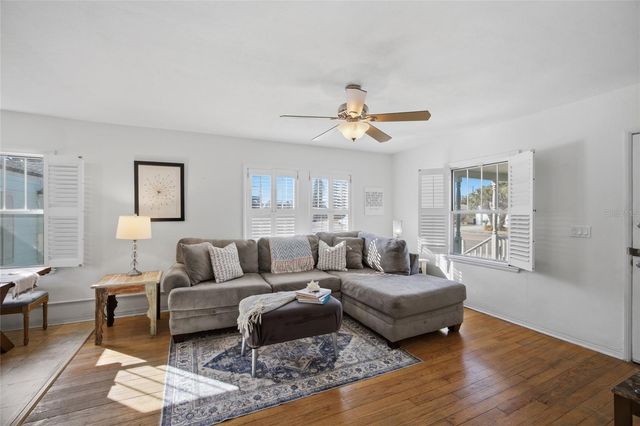 5824 GULFPORT BLVD S, Gulfport, FL 33707