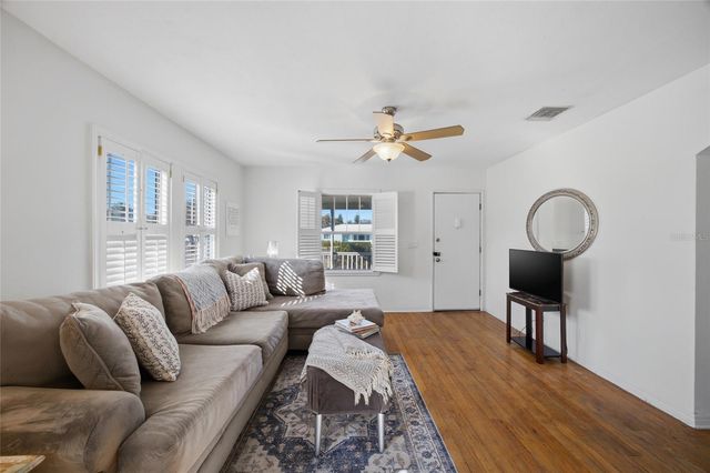 5824 GULFPORT BLVD S, Gulfport, FL 33707