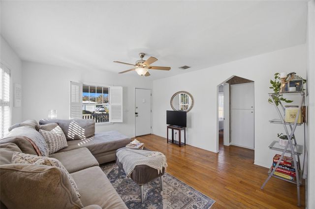 5824 GULFPORT BLVD S, Gulfport, FL 33707