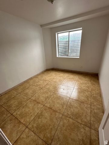 5953 W CAPE COD DR, West Valley City, UT 84128