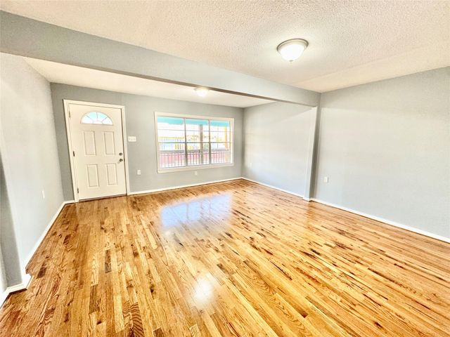 6203 Heards Lane B, Galveston, TX 77551