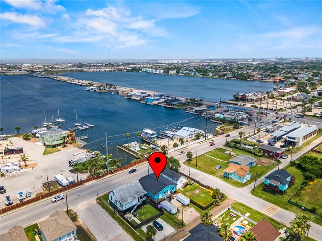 6203 Heards Lane B, Galveston, TX 77551