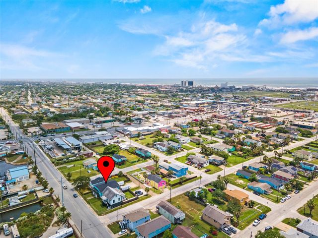6203 Heards Lane B, Galveston, TX 77551