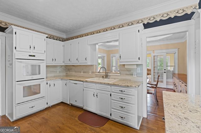 2319 Lochinver Lane SW, Conyers, GA 30094