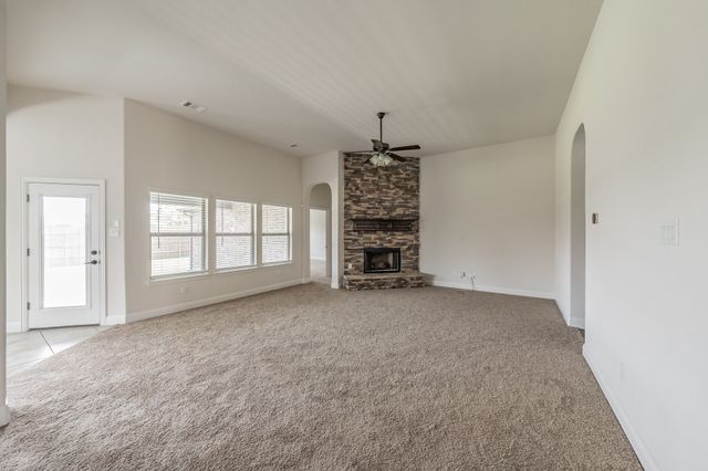 452 Wintergreen Drive, Waxahachie, TX 75165