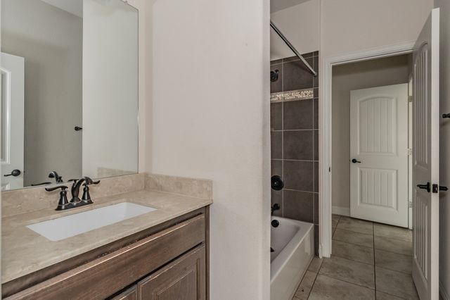 452 Wintergreen Drive, Waxahachie, TX 75165
