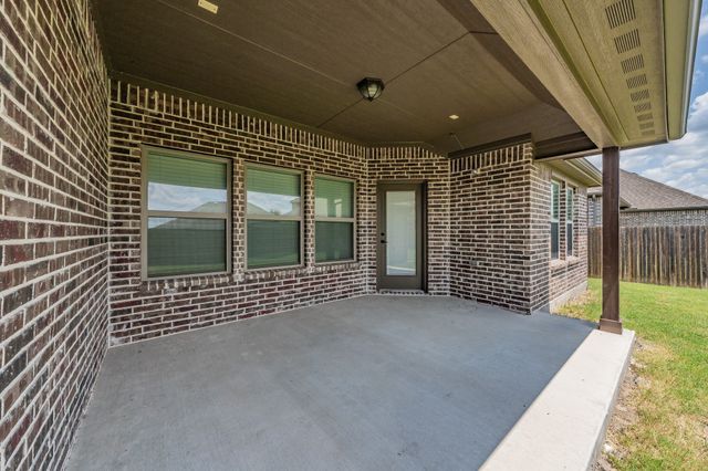 452 Wintergreen Drive, Waxahachie, TX 75165