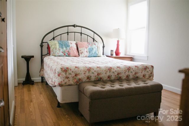 1086 Carters Ridge Road, Spruce Pine, NC 28777