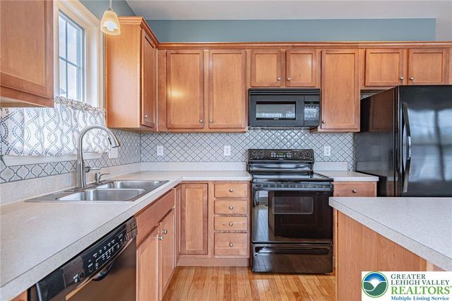 5633 Kart Drive, Allentown City, PA 18106