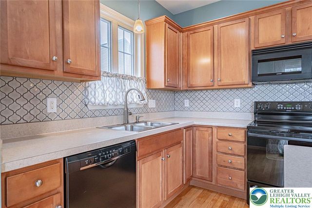 5633 Kart Drive, Allentown City, PA 18106