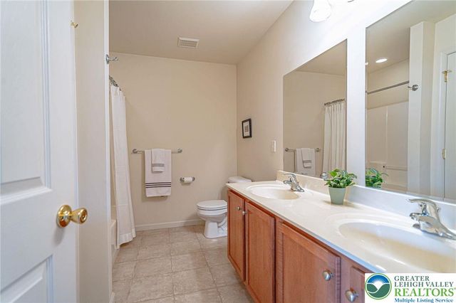 5633 Kart Drive, Allentown City, PA 18106