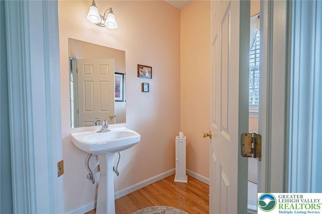 5633 Kart Drive, Allentown City, PA 18106