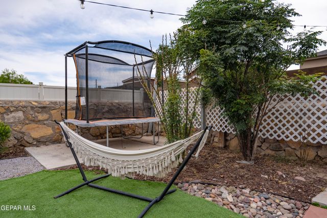 6233 GRACE MADRILES Place, El Paso, TX 79932