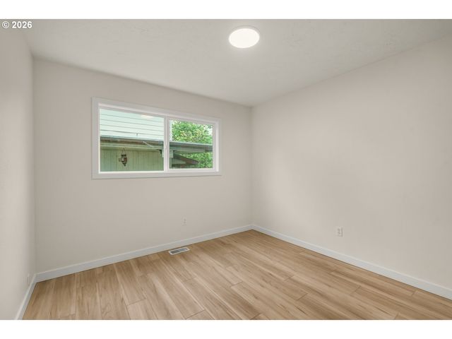 7923 Se 105TH Ave, Portland, OR 97266