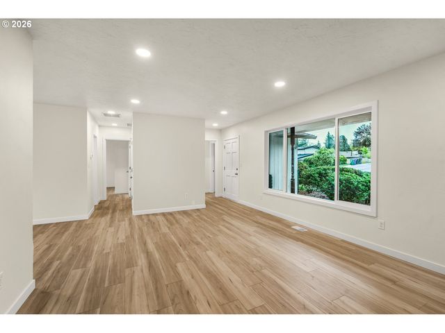 7923 Se 105TH Ave, Portland, OR 97266