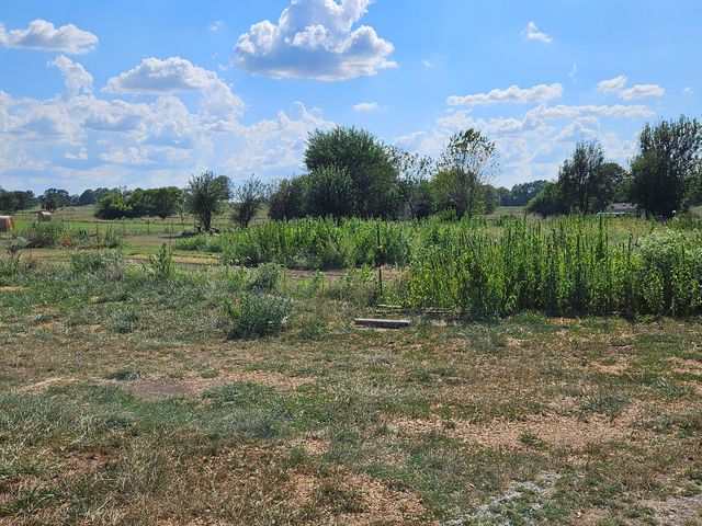 21759 Lawrence 2172, Aurora, MO 65605