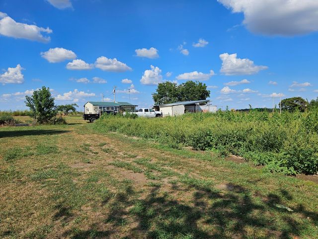 21759 Lawrence 2172, Aurora, MO 65605