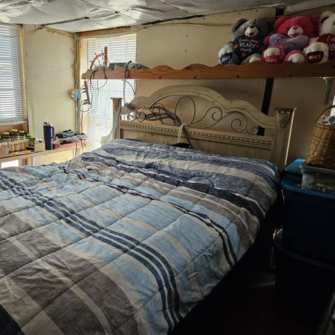 21759 Lawrence 2172, Aurora, MO 65605