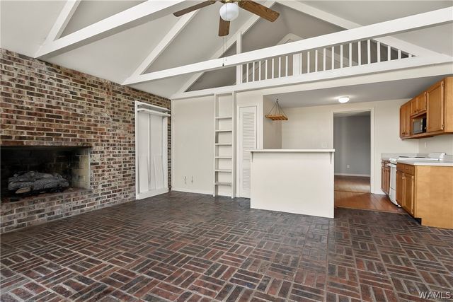 13 Hillcrest, Tuscaloosa, AL 35401