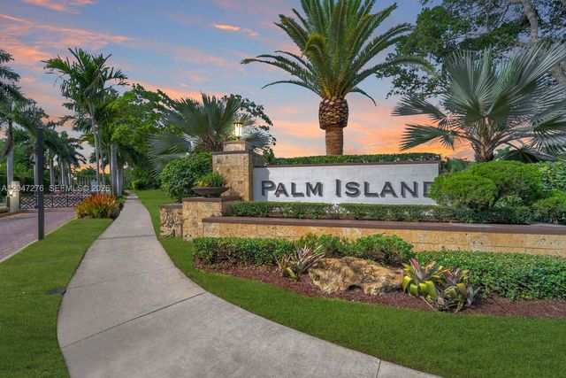 392 Coconut Cir, Weston, FL 33326