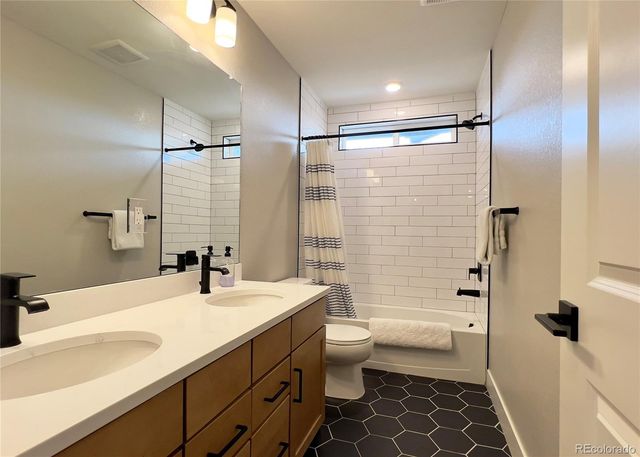 17303 W 93rd Place, Arvada, CO 80007