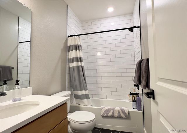 17303 W 93rd Place, Arvada, CO 80007