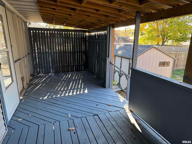 211 MCKINLEY Avenue, Bartonville, IL 61607