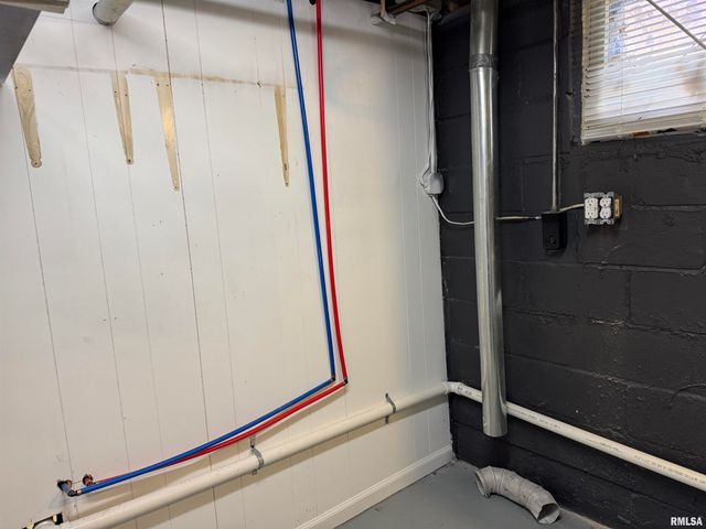 211 MCKINLEY Avenue, Bartonville, IL 61607