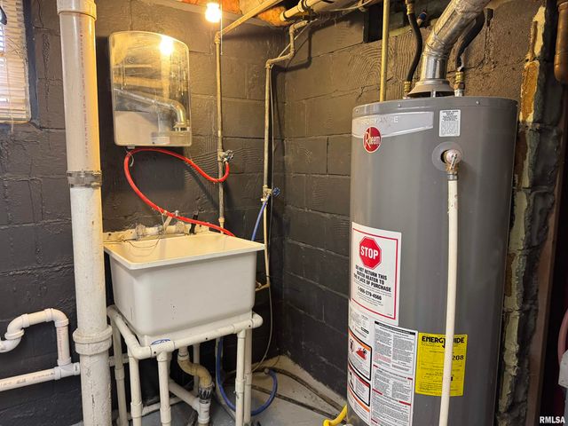 211 MCKINLEY Avenue, Bartonville, IL 61607