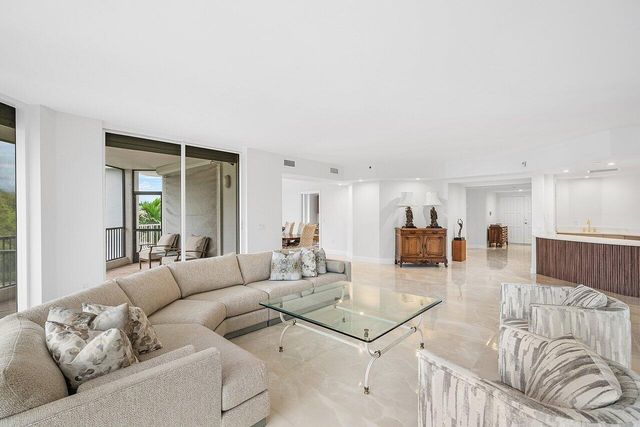 20320 Fairway Oaks Drive 331, Boca Raton, FL 33434