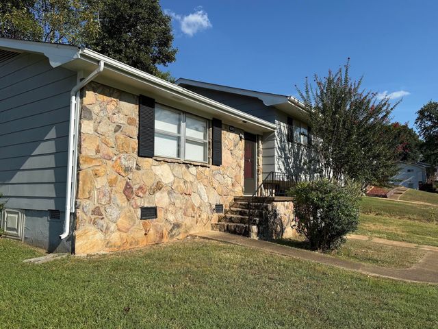 6005 Hillcrest Drive, Harrison, TN 37341