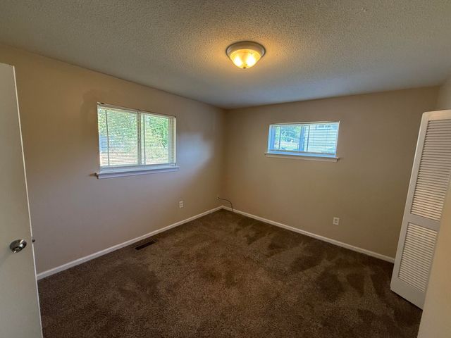 6005 Hillcrest Drive, Harrison, TN 37341