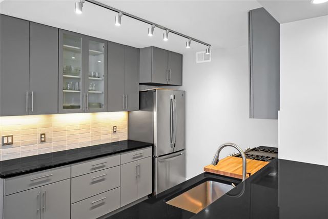 1212 Guadalupe ST 1004, Austin, TX 78701