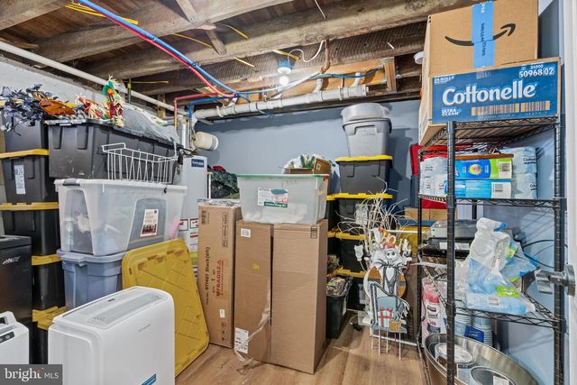 108 W MAPLE AVE, Morrisville, PA 19067